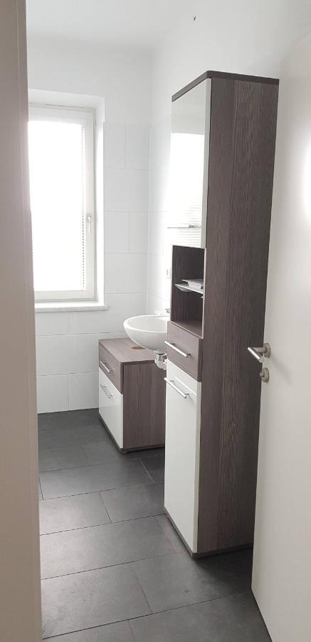 Top Appartement Fuer Business-Wohnen-Urlaub Bécsújhely Kültér fotó