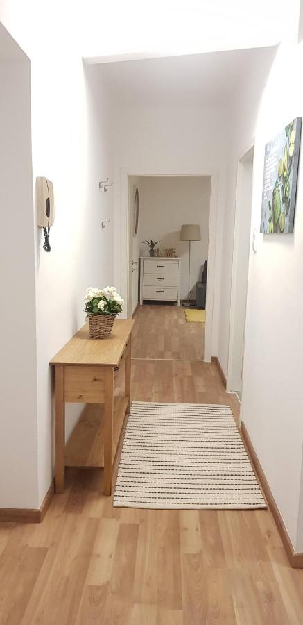 Top Appartement Fuer Business-Wohnen-Urlaub Bécsújhely Kültér fotó